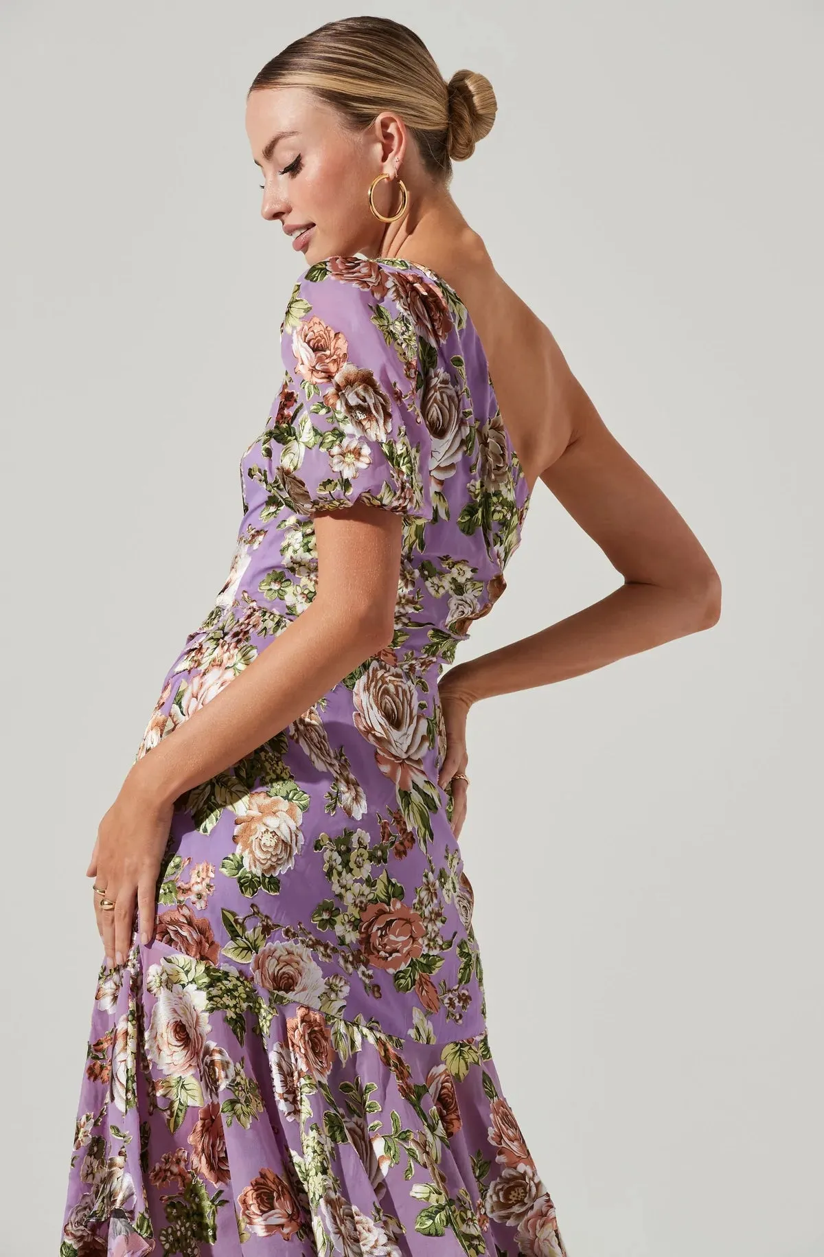 ASTR THE LABEL - SANTORINI FLORAL ONE SHOULDER MIDI DRESS