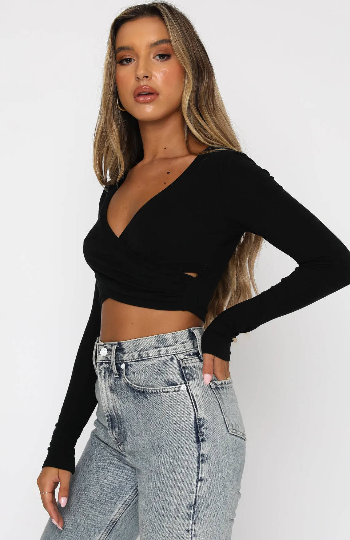 Back In Town Long Sleeve Crop Black