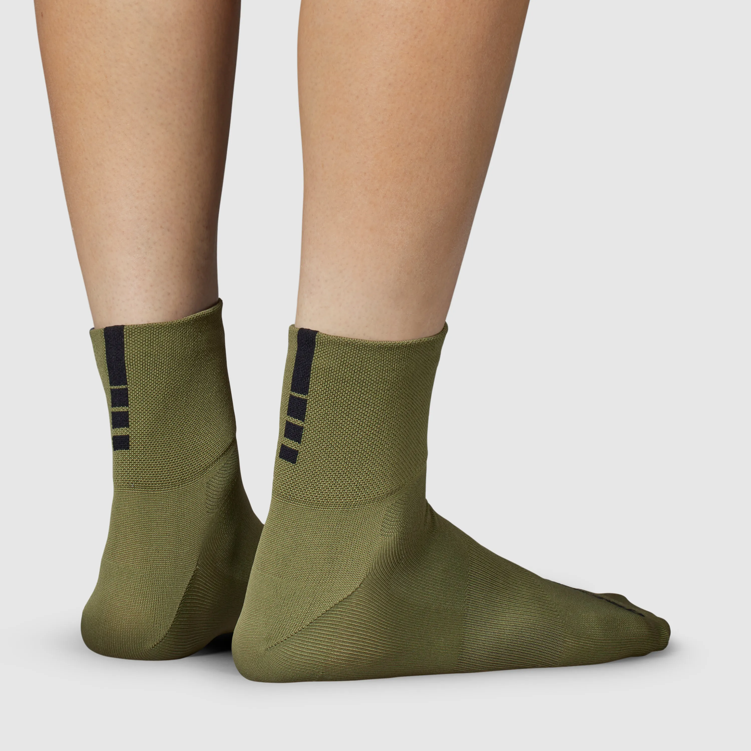 Gripgrab Lightweight SL Short Summer Socks Olive Green | Buy Gripgrab Lightweight SL Short Summer Socks Olive Green here | Outnorth