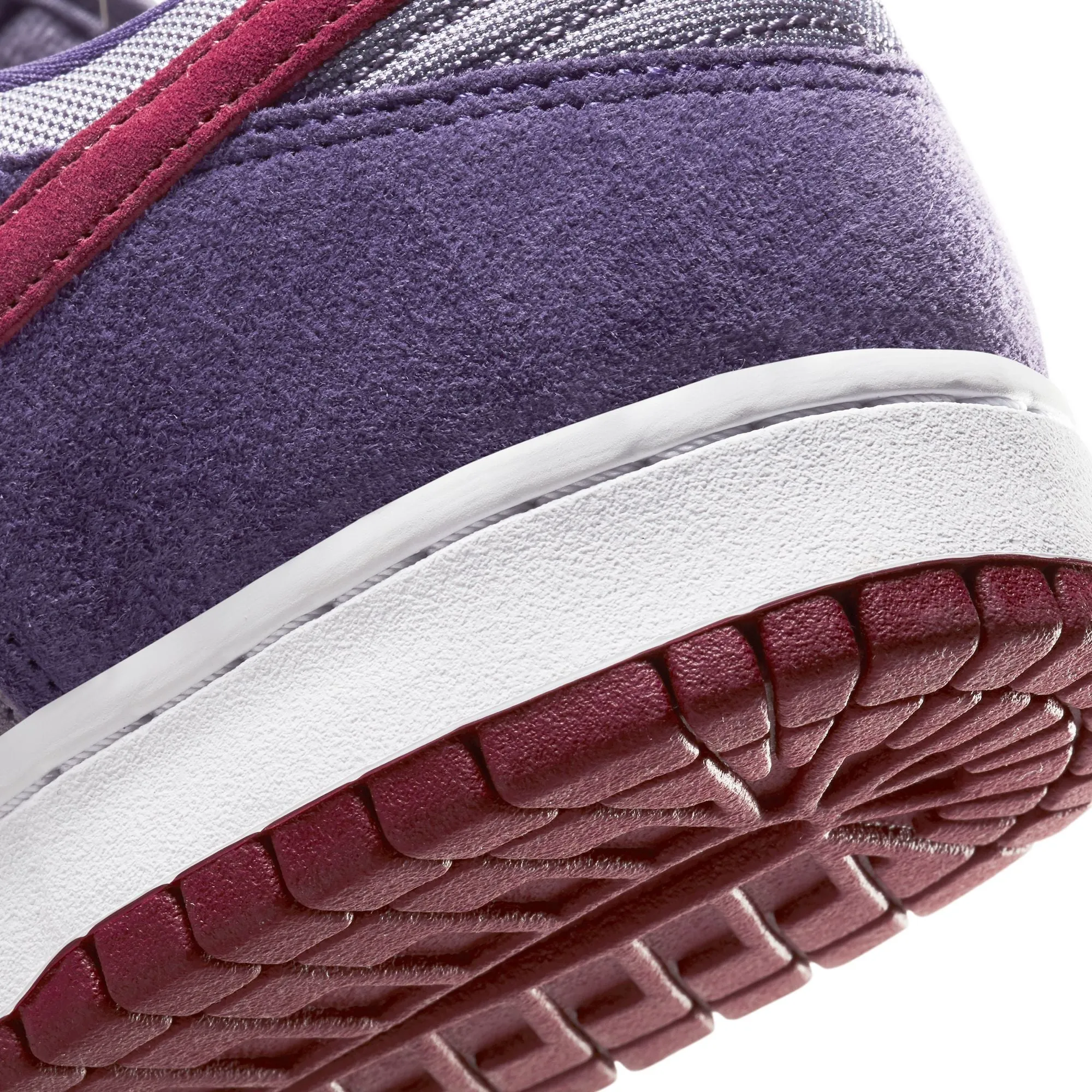 Nike Dunk Low 'Plum'