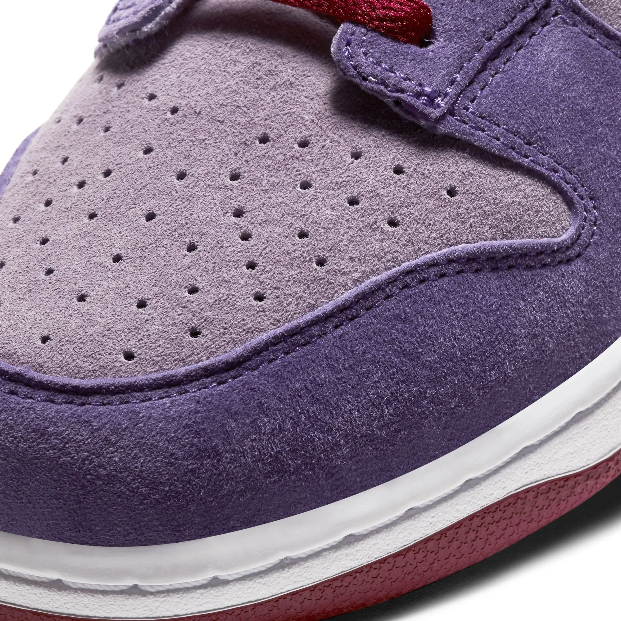 Nike Dunk Low 'Plum'