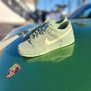 Nike Dunk Low Retro Premium 'Oil Green'