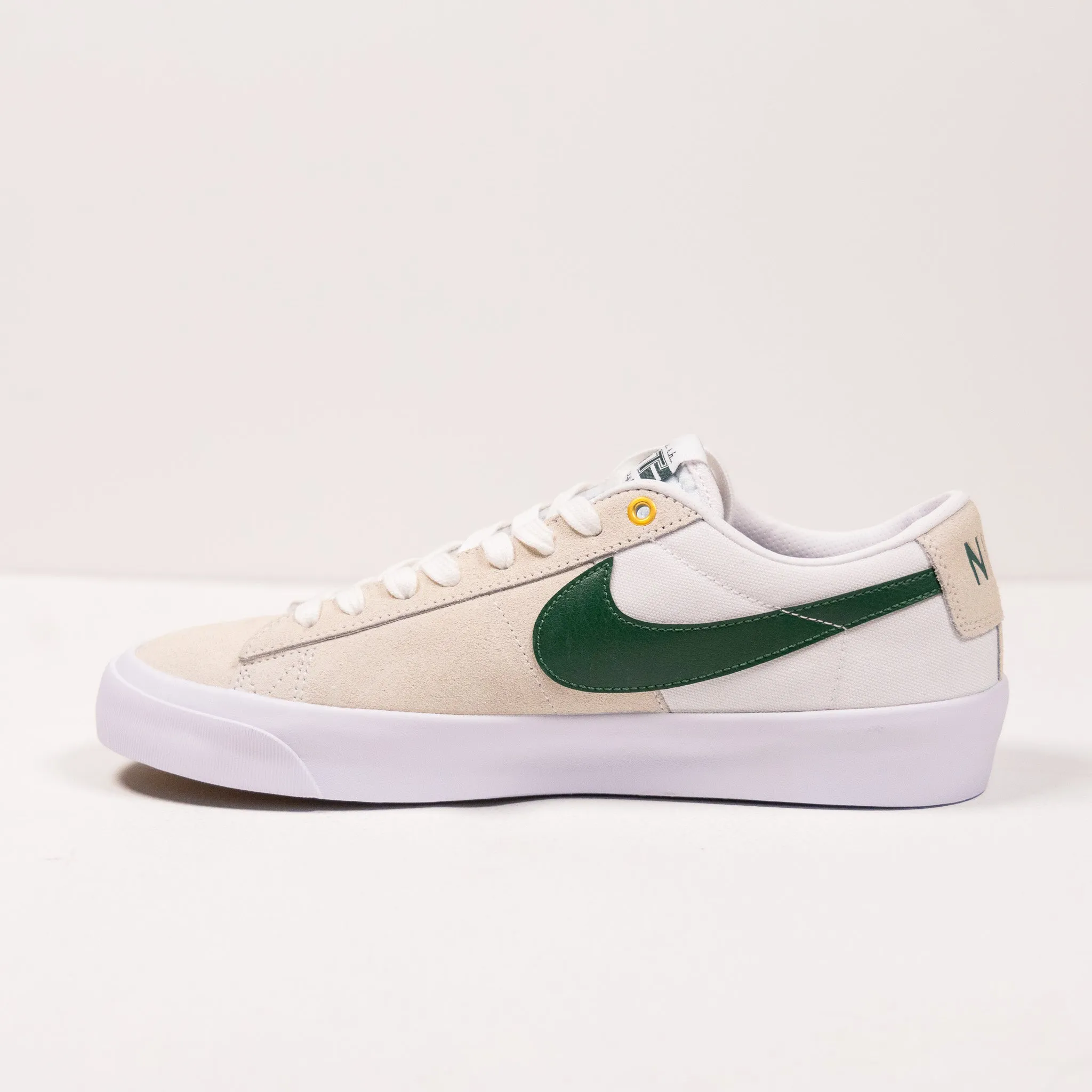 Nike SB Blazer Low GT - White/Fir-White-Gum Light Brown