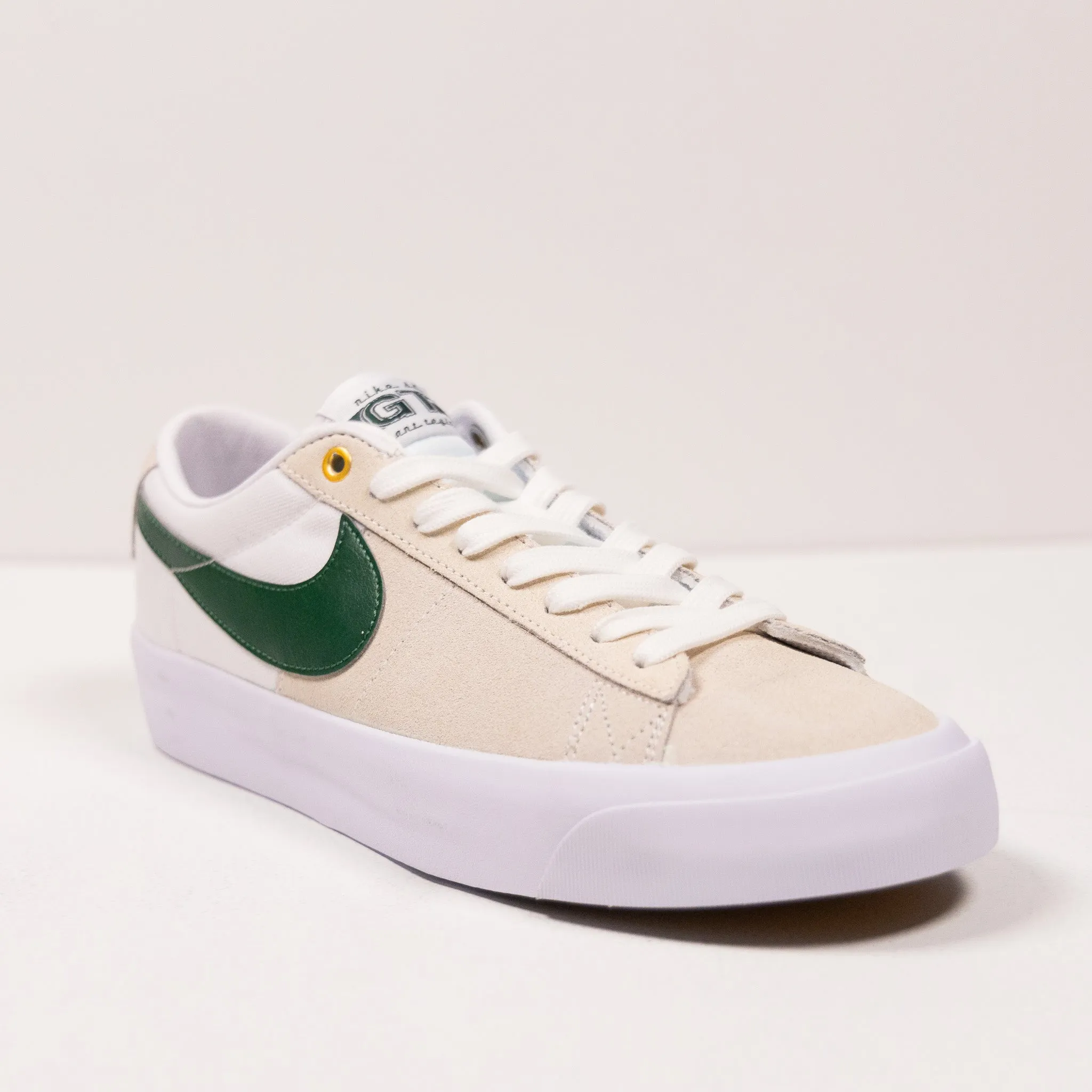 Nike SB Blazer Low GT - White/Fir-White-Gum Light Brown