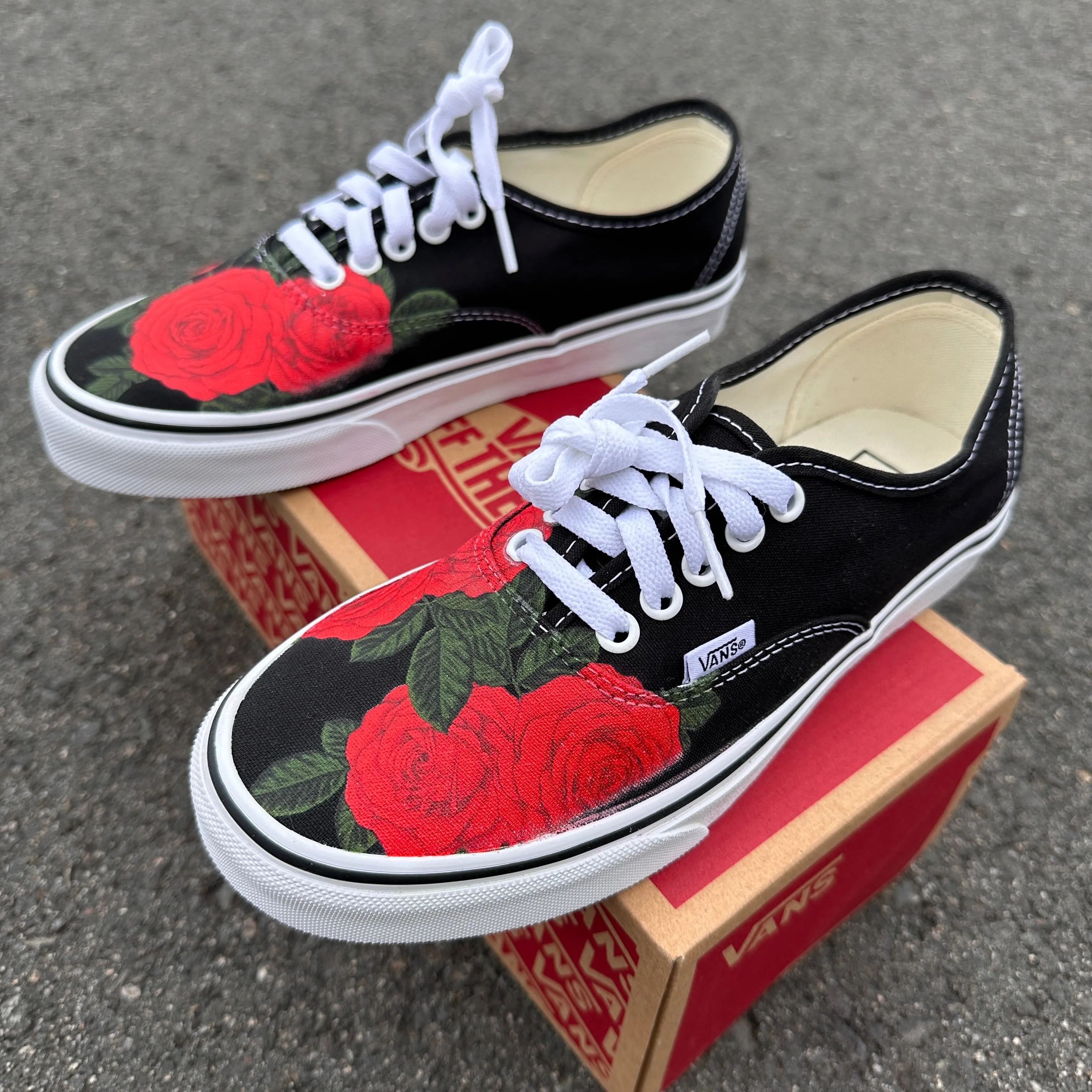 Red Roses Flower Nature - Black Authentic Vans