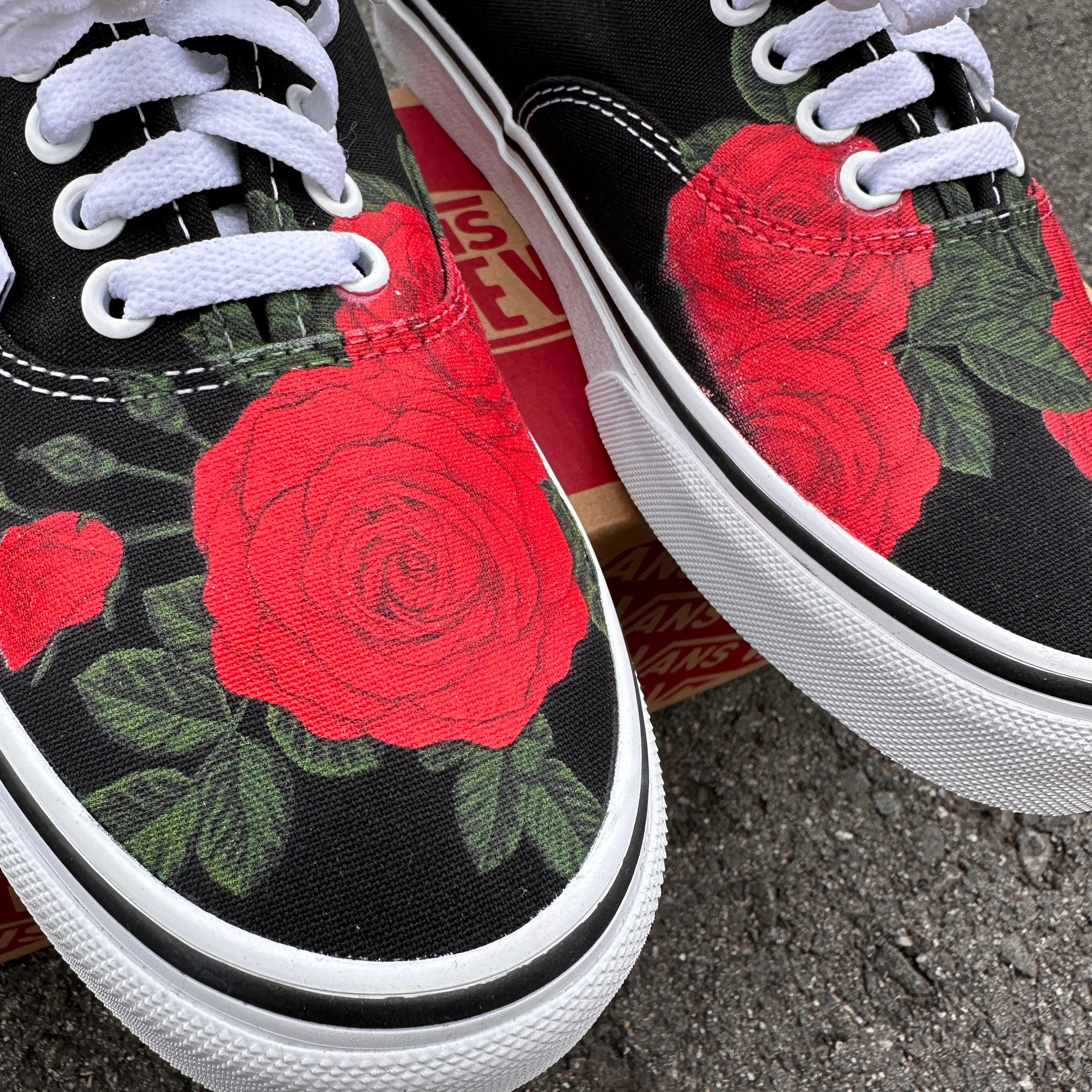 Red Roses Flower Nature - Black Authentic Vans