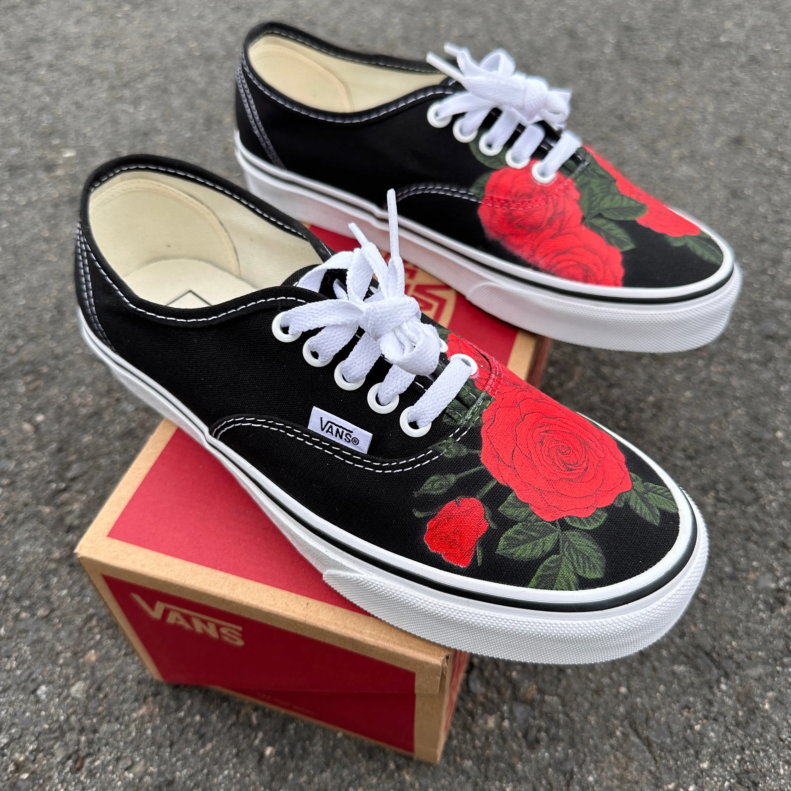 Red Roses Flower Nature - Black Authentic Vans