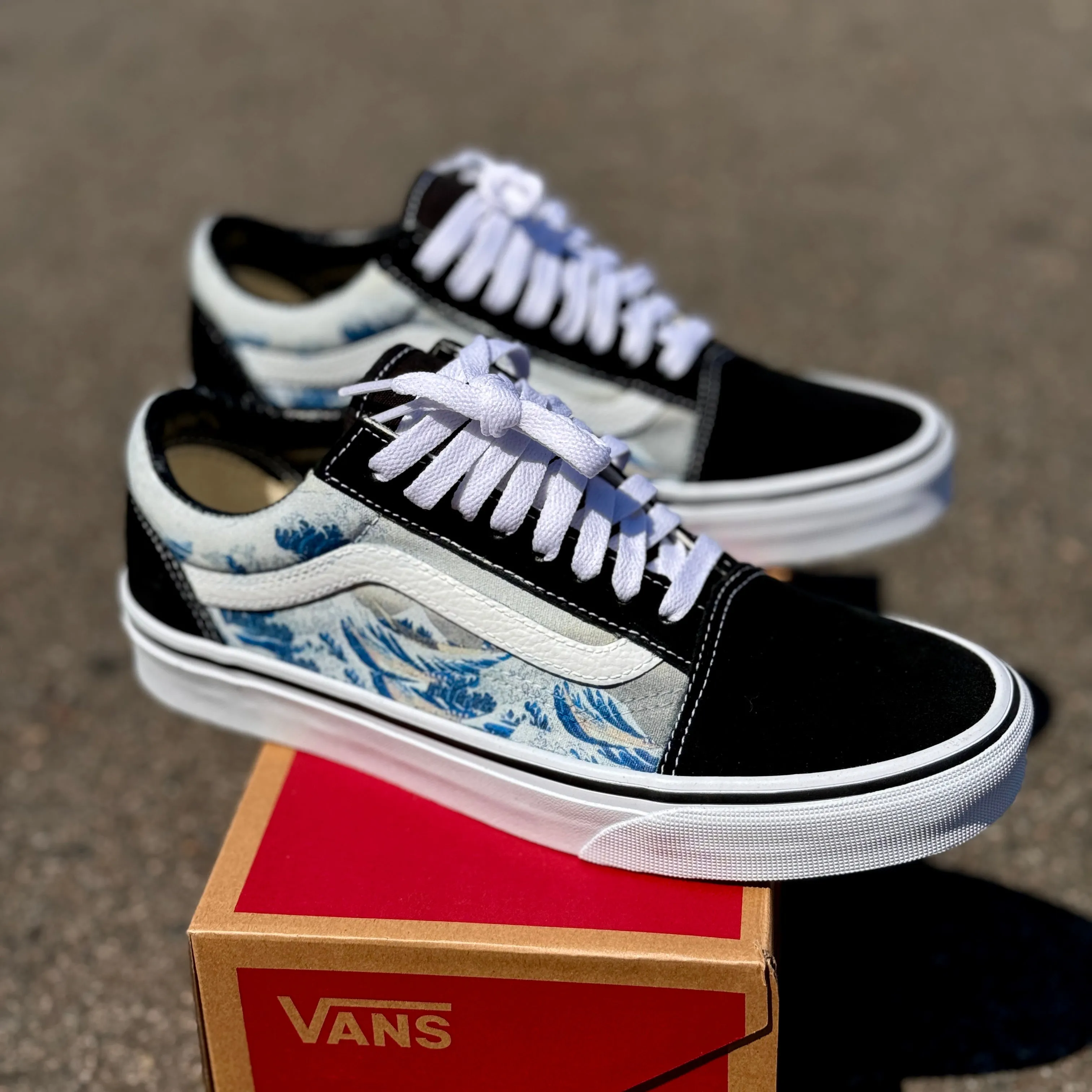 The Great Wave Off Kanagawa Custom Black Old Skool Vans - Men's and Women's Shoes