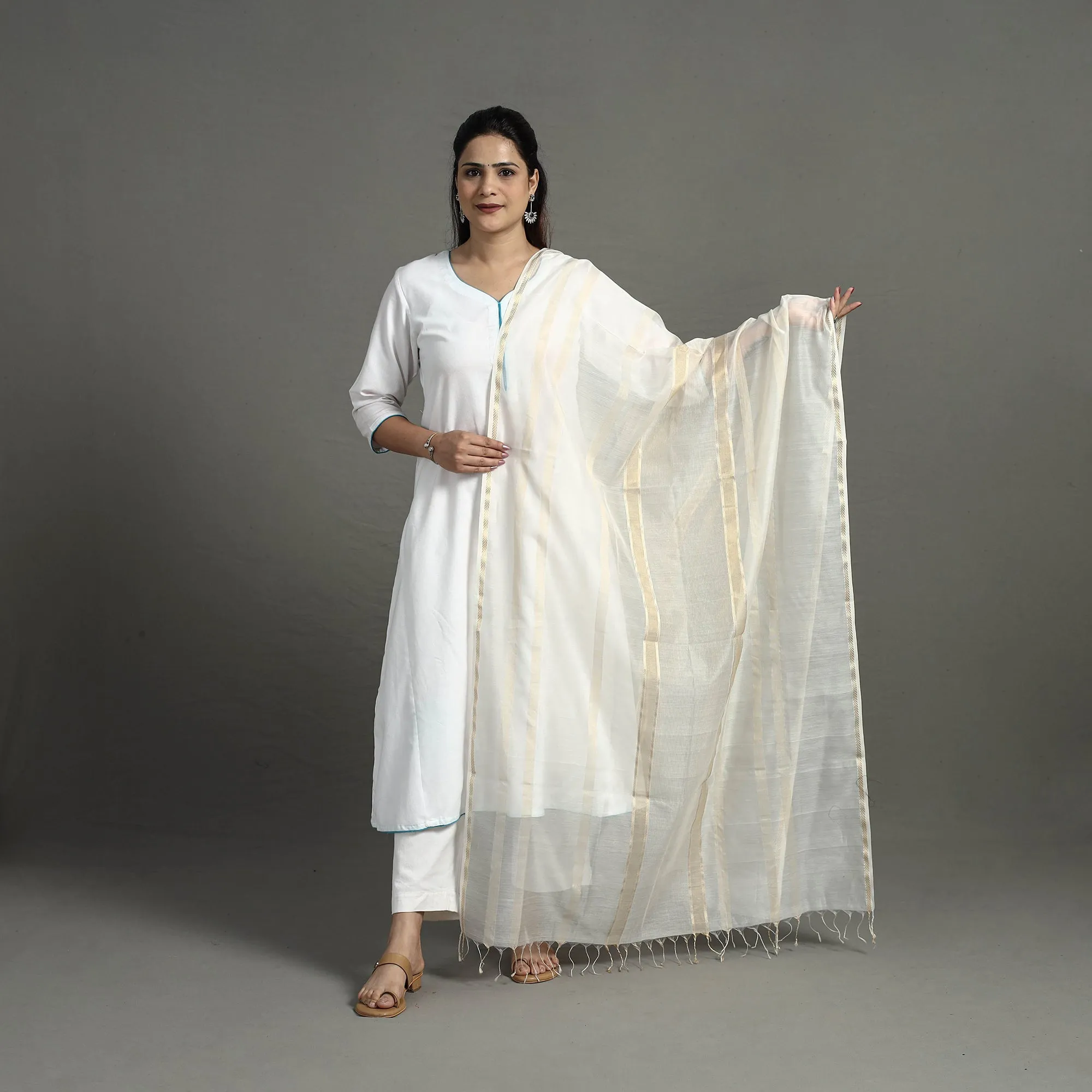 White - Handloom Silk Cotton Zari Work Maheshwari Dupatta 20