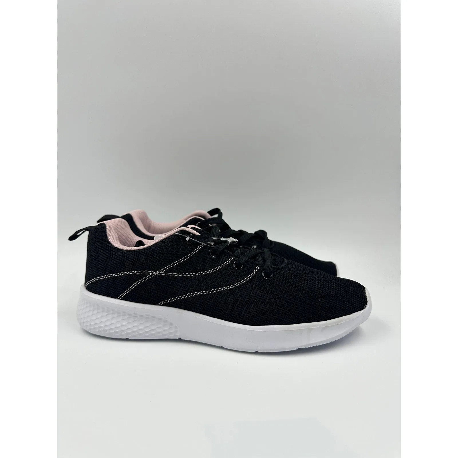 Women's Size 6, Black Low Top Sneakers w/ Light Pink Accents & Memory Foam Sole